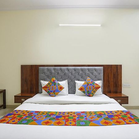Fabexpress Asp Royal Residency Inn- Janakpuri Delhi Zewnętrze zdjęcie