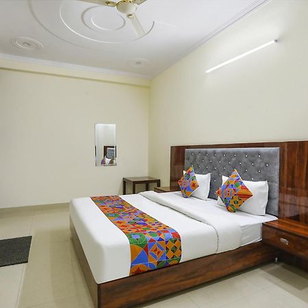 Fabexpress Asp Royal Residency Inn- Janakpuri Delhi Zewnętrze zdjęcie