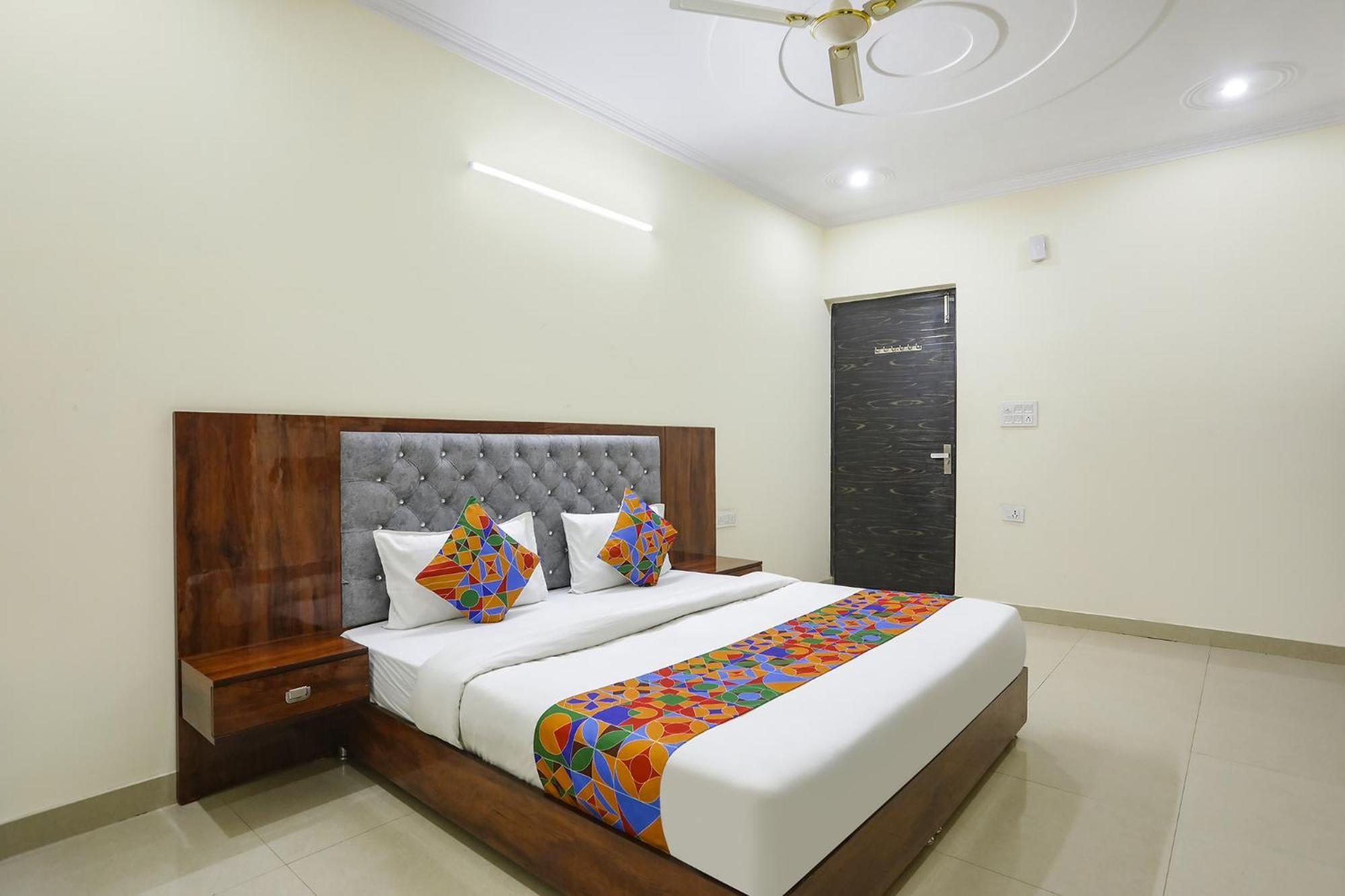 Fabexpress Asp Royal Residency Inn- Janakpuri Delhi Zewnętrze zdjęcie