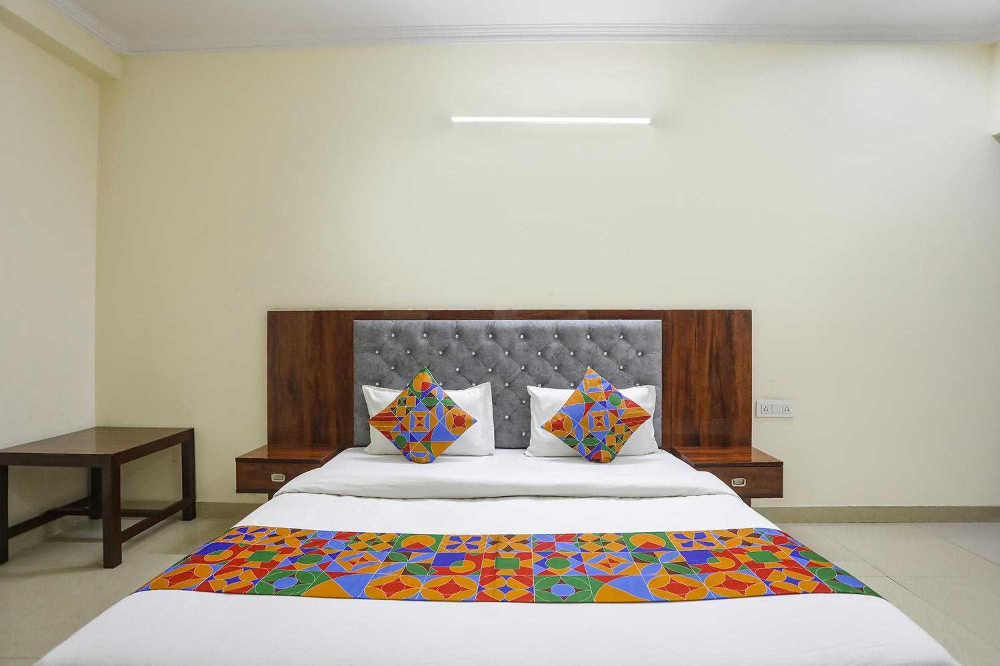Fabexpress Asp Royal Residency Inn- Janakpuri Delhi Zewnętrze zdjęcie