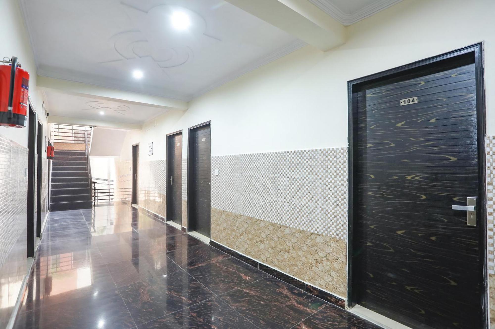 Fabexpress Asp Royal Residency Inn- Janakpuri Delhi Zewnętrze zdjęcie