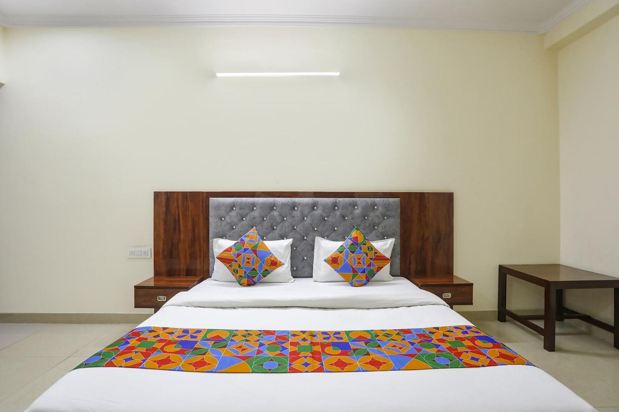 Fabexpress Asp Royal Residency Inn- Janakpuri Delhi Zewnętrze zdjęcie
