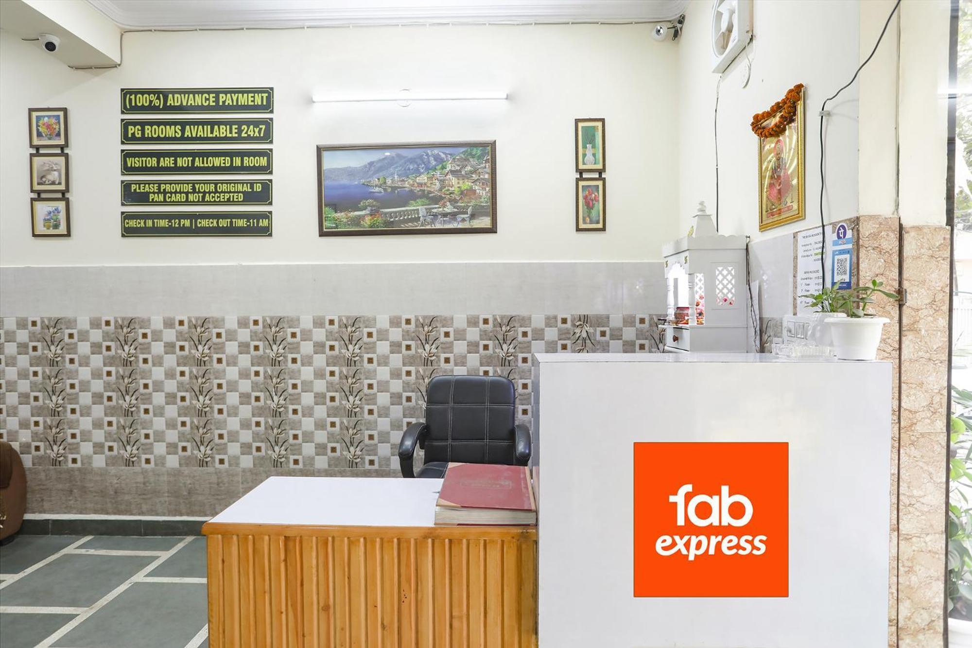 Fabexpress Asp Royal Residency Inn- Janakpuri Delhi Zewnętrze zdjęcie