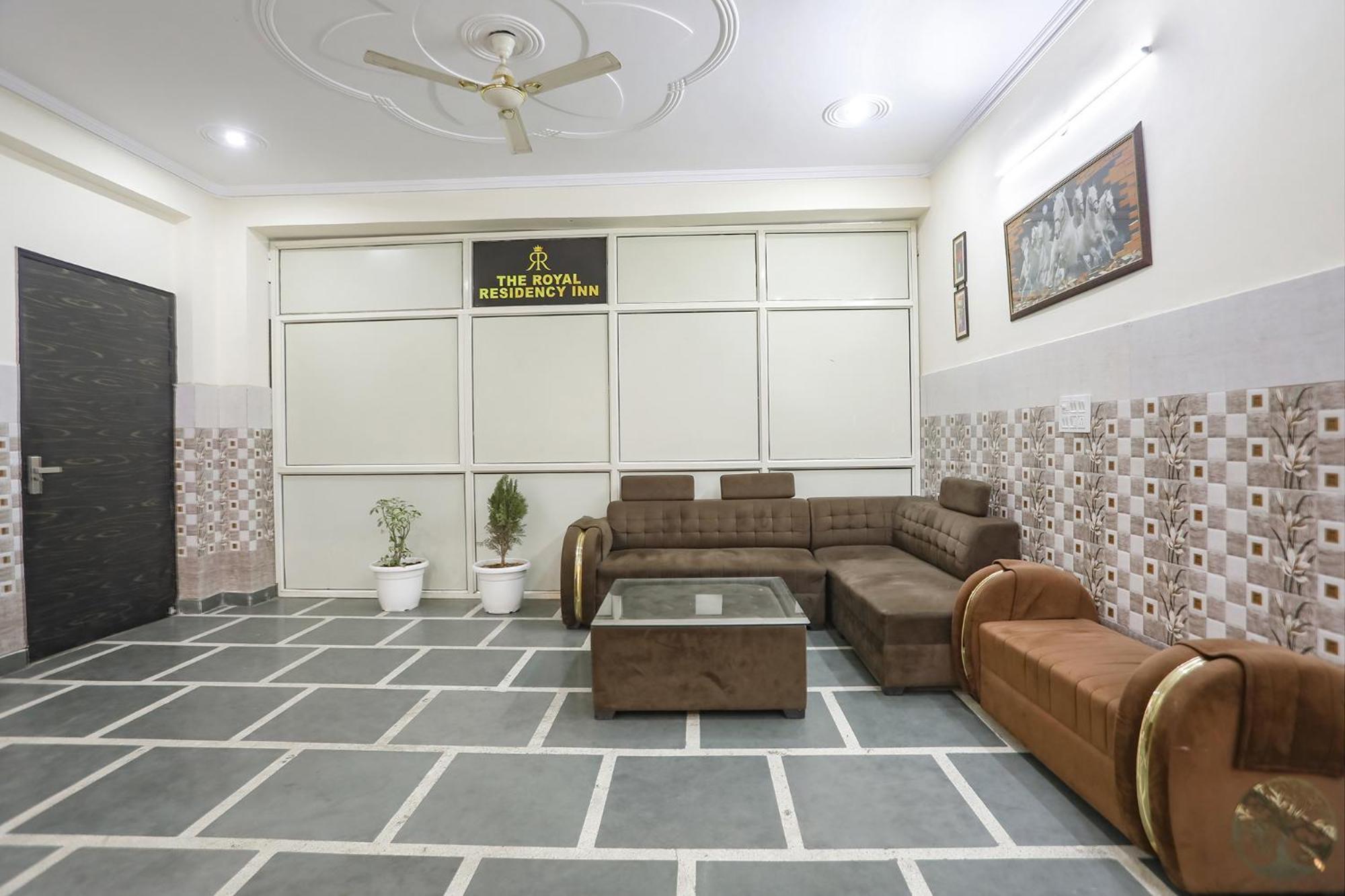Fabexpress Asp Royal Residency Inn- Janakpuri Delhi Zewnętrze zdjęcie