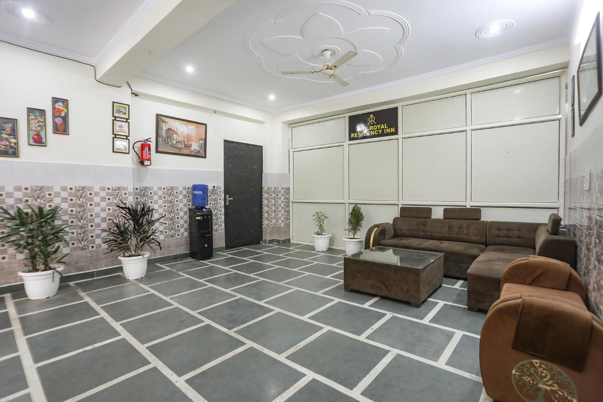 Fabexpress Asp Royal Residency Inn- Janakpuri Delhi Zewnętrze zdjęcie